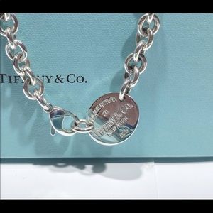 Tiffanys choker